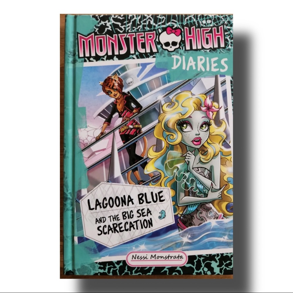 Monster High Diaries Lagoona Blue and the Big Sea Scarecation new hardcover